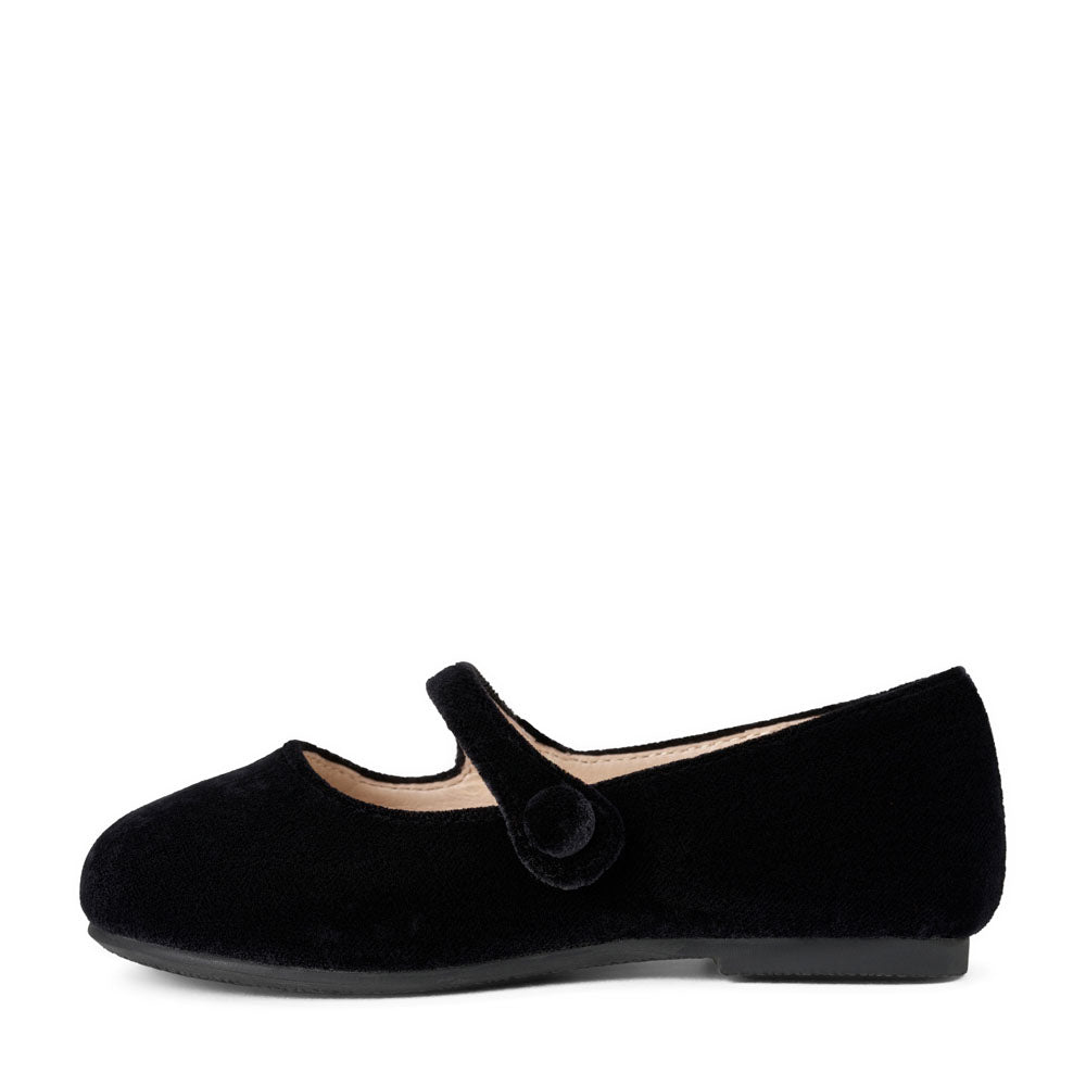 Elin Velvet Black Shoes by Age of Innocence