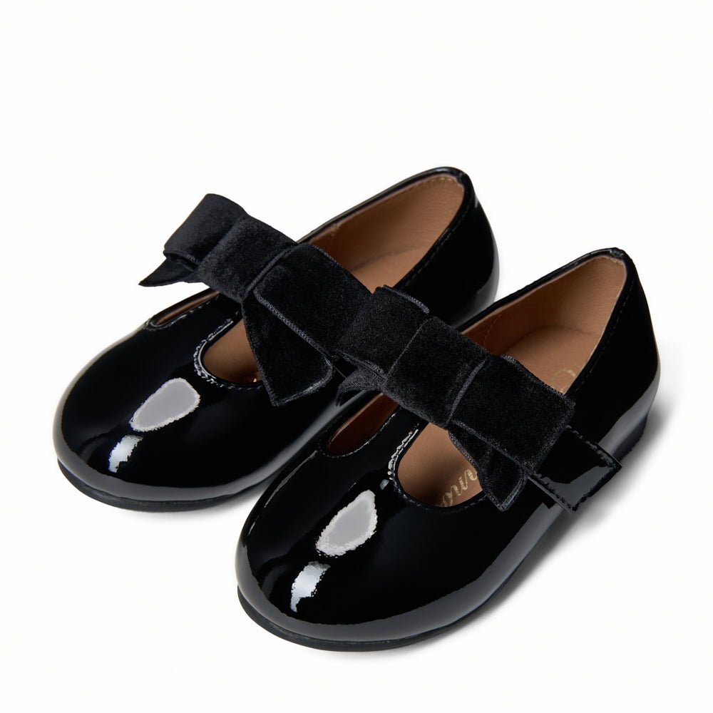 Yael Black Shoes by Age of Innocence