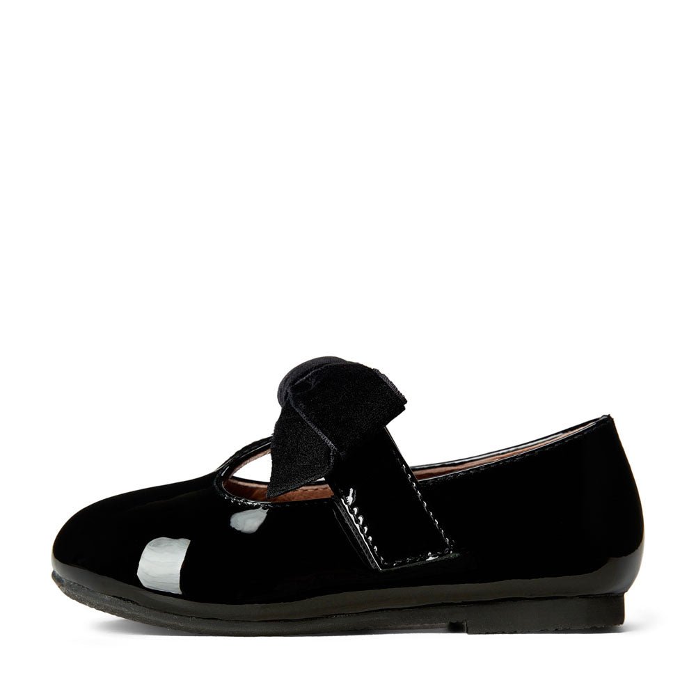 Yael Black Shoes by Age of Innocence