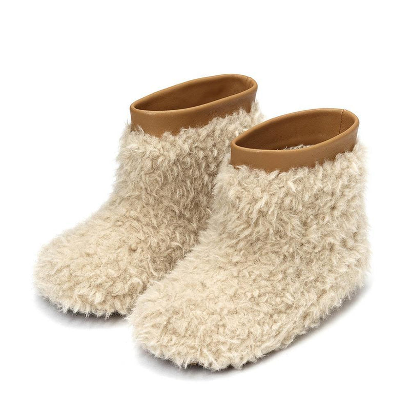 https://www.age-of-innocence.com/cdn/shop/products/designer-yeti-mini-20-beige-byage-of-innocence-for-girls-346056_800x.jpg?v=1634585147